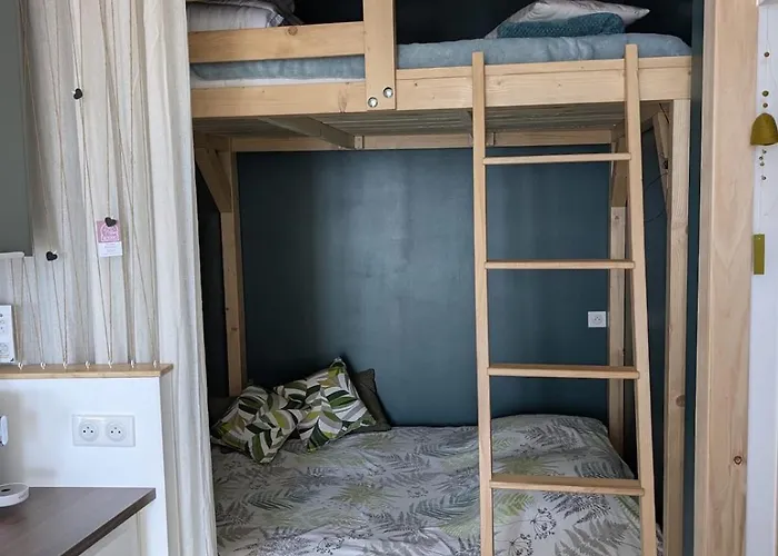 Апартаменти Le Cocon Du Bastion